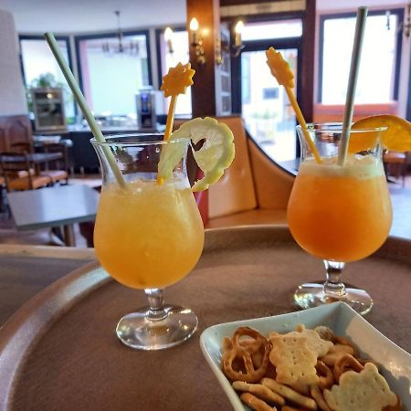 Logis Hotel Restaurant Des Voyageurs Pont-de-Salars المظهر الخارجي الصورة