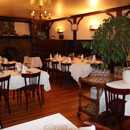 Logis Hotel Restaurant Des Voyageurs Pont-de-Salars الغرفة الصورة