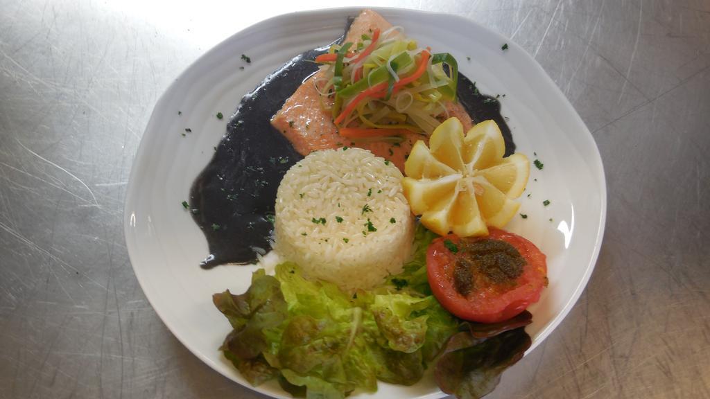 Logis Hotel Restaurant Des Voyageurs Pont-de-Salars المظهر الخارجي الصورة