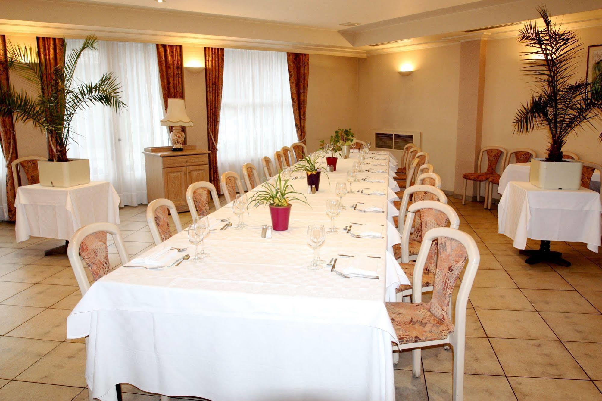 Logis Hotel Restaurant Des Voyageurs Pont-de-Salars المظهر الخارجي الصورة