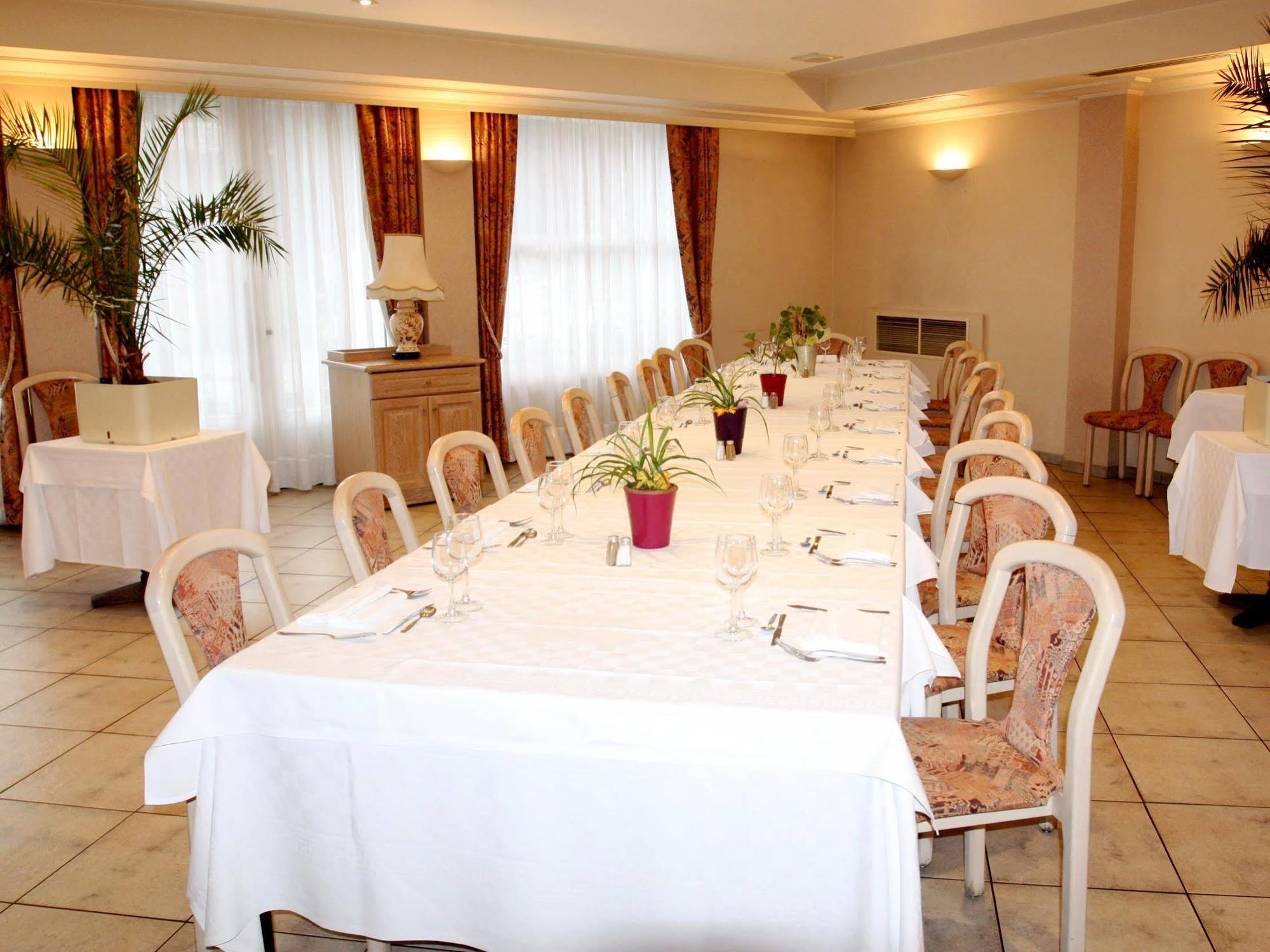 Logis Hotel Restaurant Des Voyageurs Pont-de-Salars المظهر الخارجي الصورة