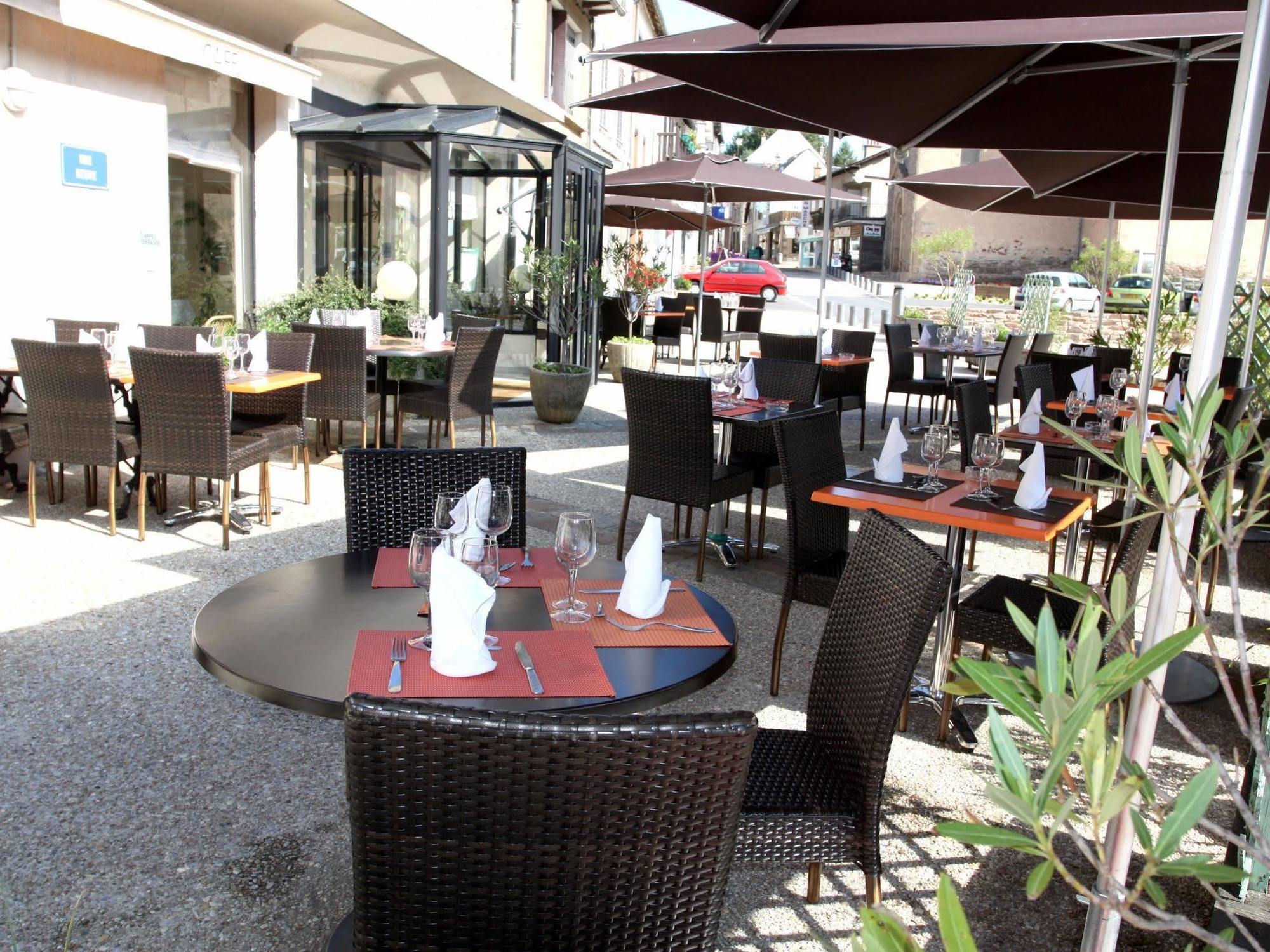 Logis Hotel Restaurant Des Voyageurs Pont-de-Salars المظهر الخارجي الصورة