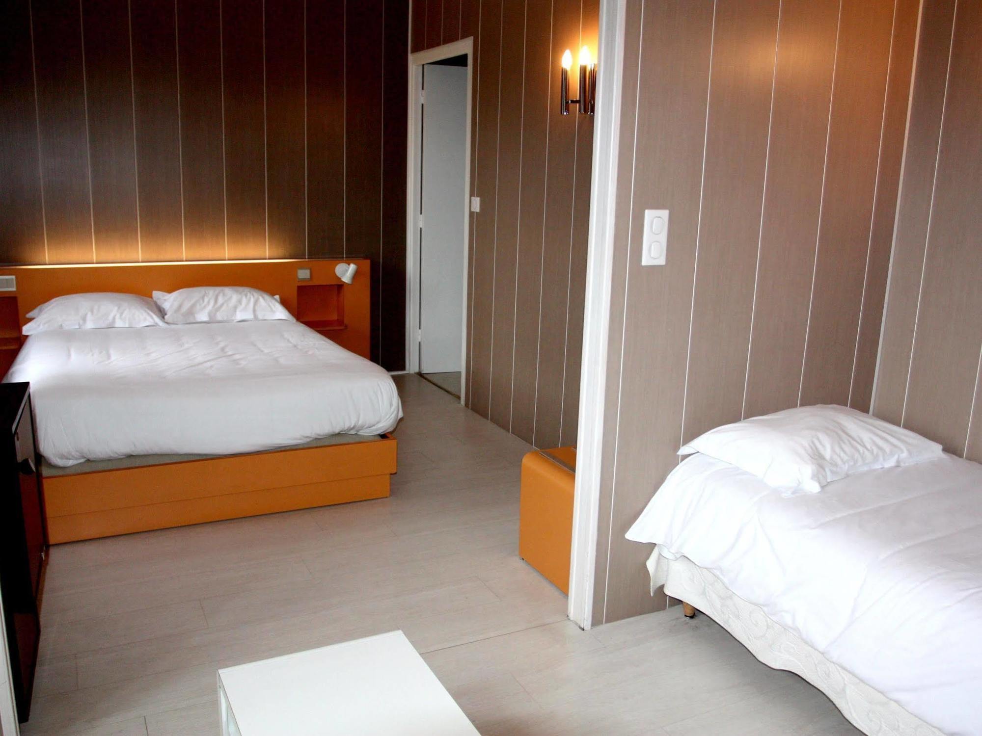 Logis Hotel Restaurant Des Voyageurs Pont-de-Salars المظهر الخارجي الصورة