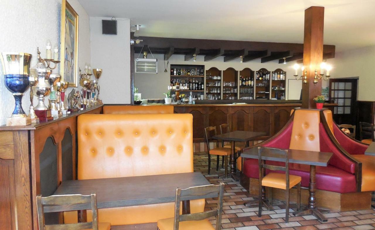 Logis Hotel Restaurant Des Voyageurs Pont-de-Salars المظهر الخارجي الصورة