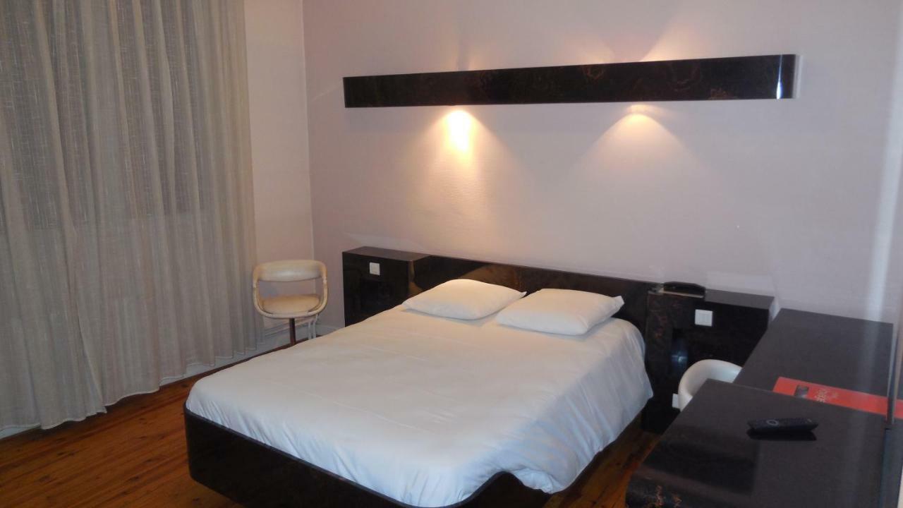 Logis Hotel Restaurant Des Voyageurs Pont-de-Salars المظهر الخارجي الصورة